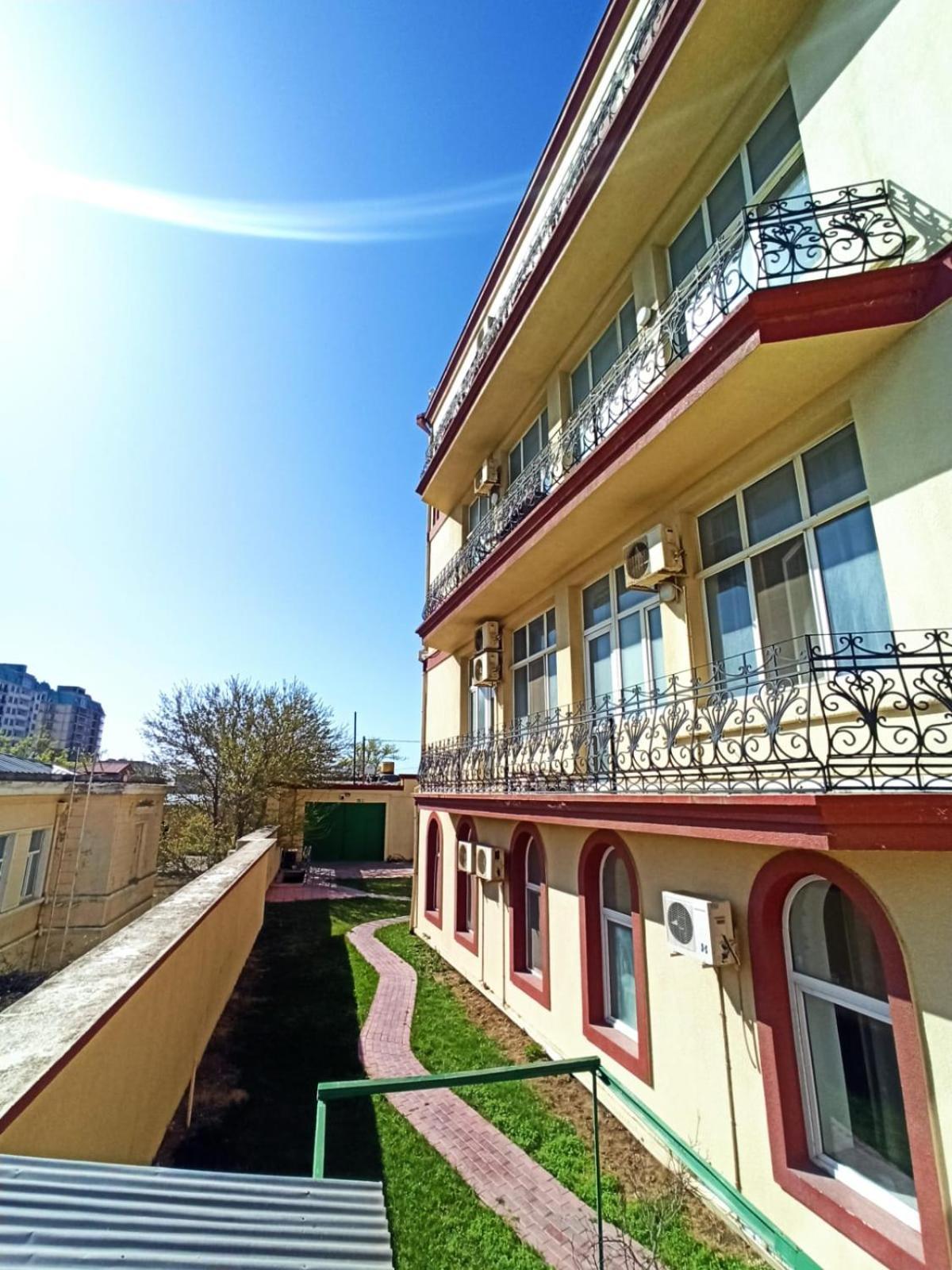 Red Roof Seaview Hotel Baku Exterior photo